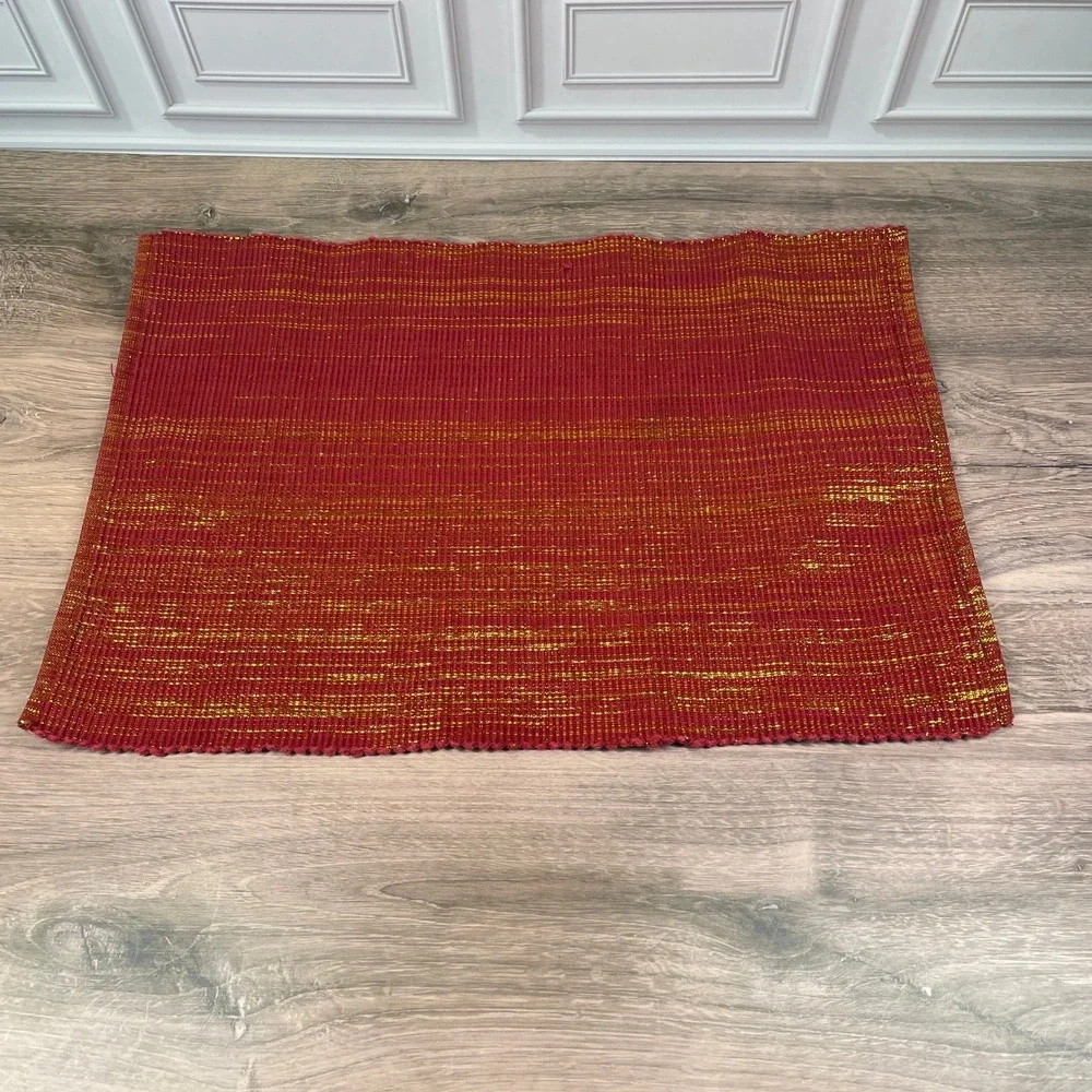 Red Woven Placemats with Gold Threading Set of 4 Table Decor Holiday Christmas
